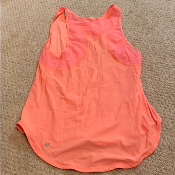 Lululemon EUC Tank - Picture 2 of 3